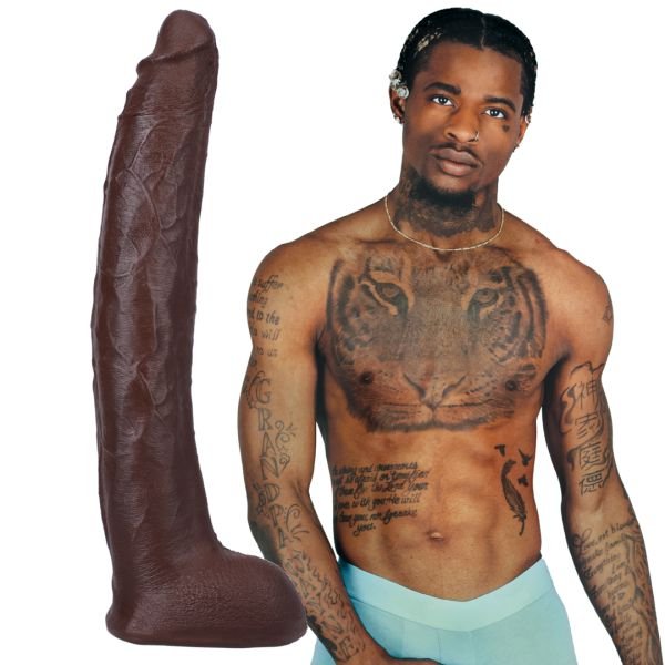 Doc Johnson Damion Dayski - Realistischer ULTRASKYN Dildo - 30 cm - Schokolade